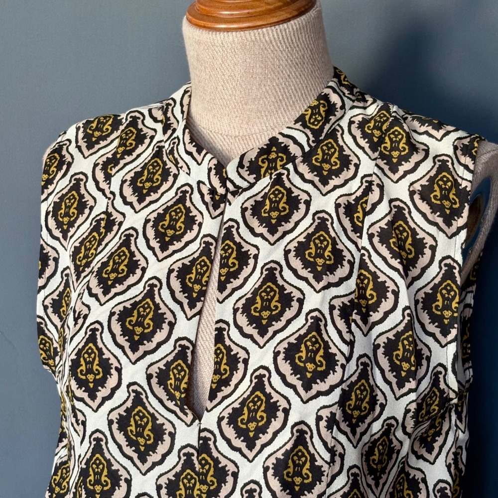 A.L.C. Calder Black Medallion Print Silk Ruffle Dress | Size 8 | Keyhole